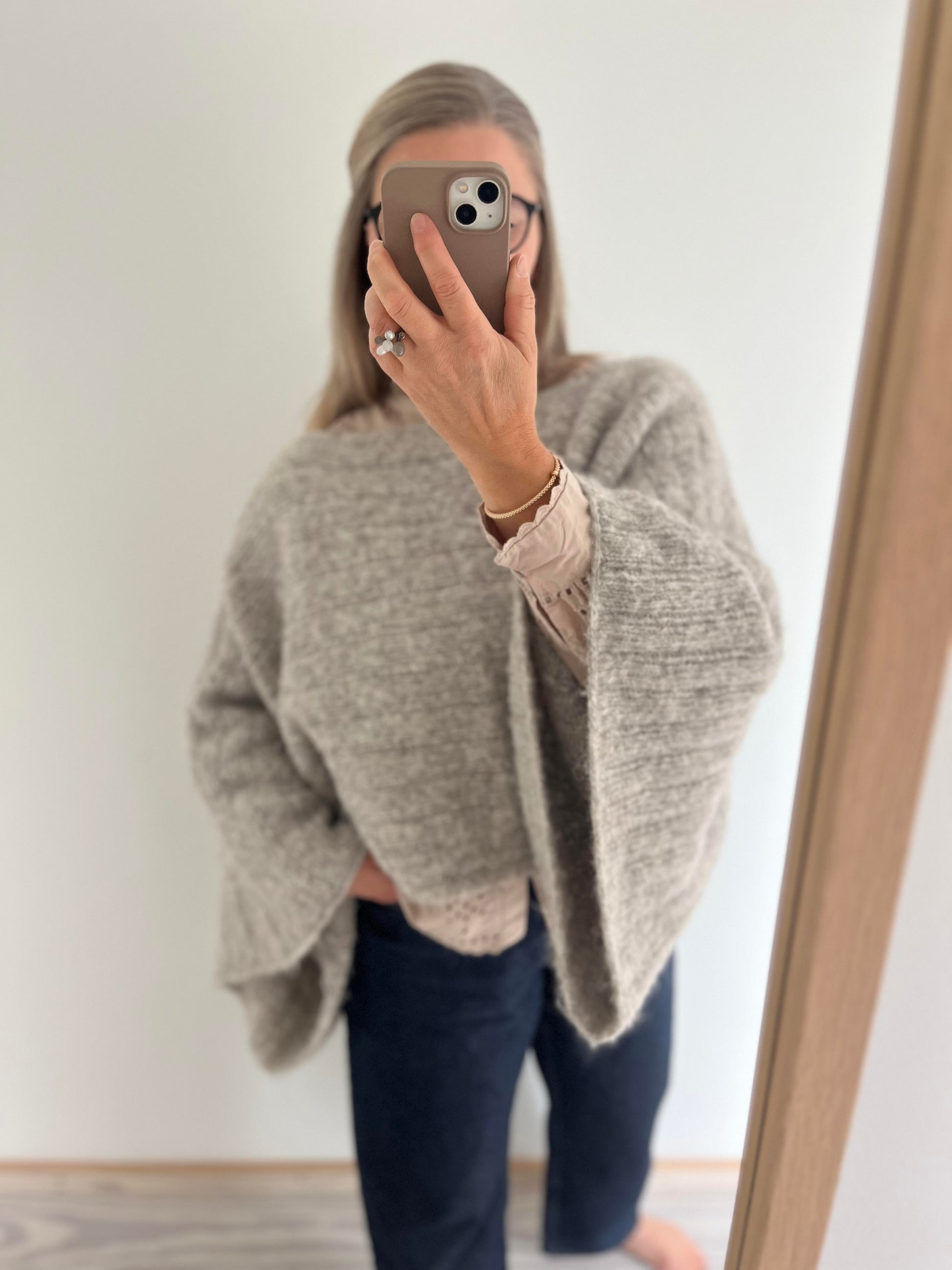MY COMFY PONCHO