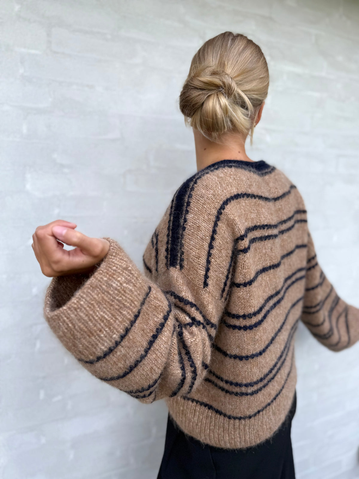 MY DOTLINE SWEATER