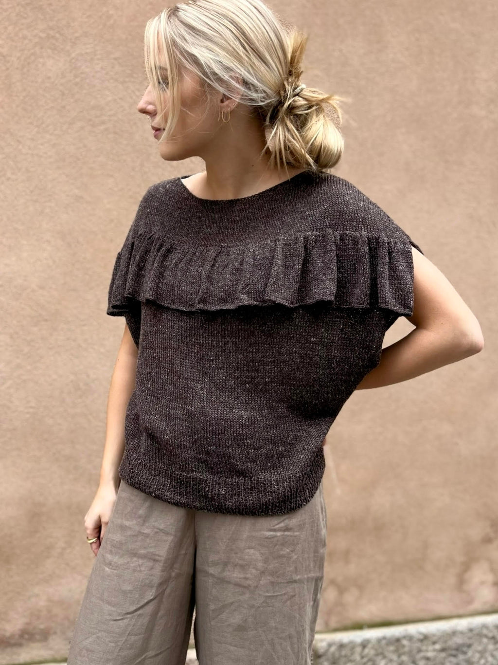 FRILL ME TEE