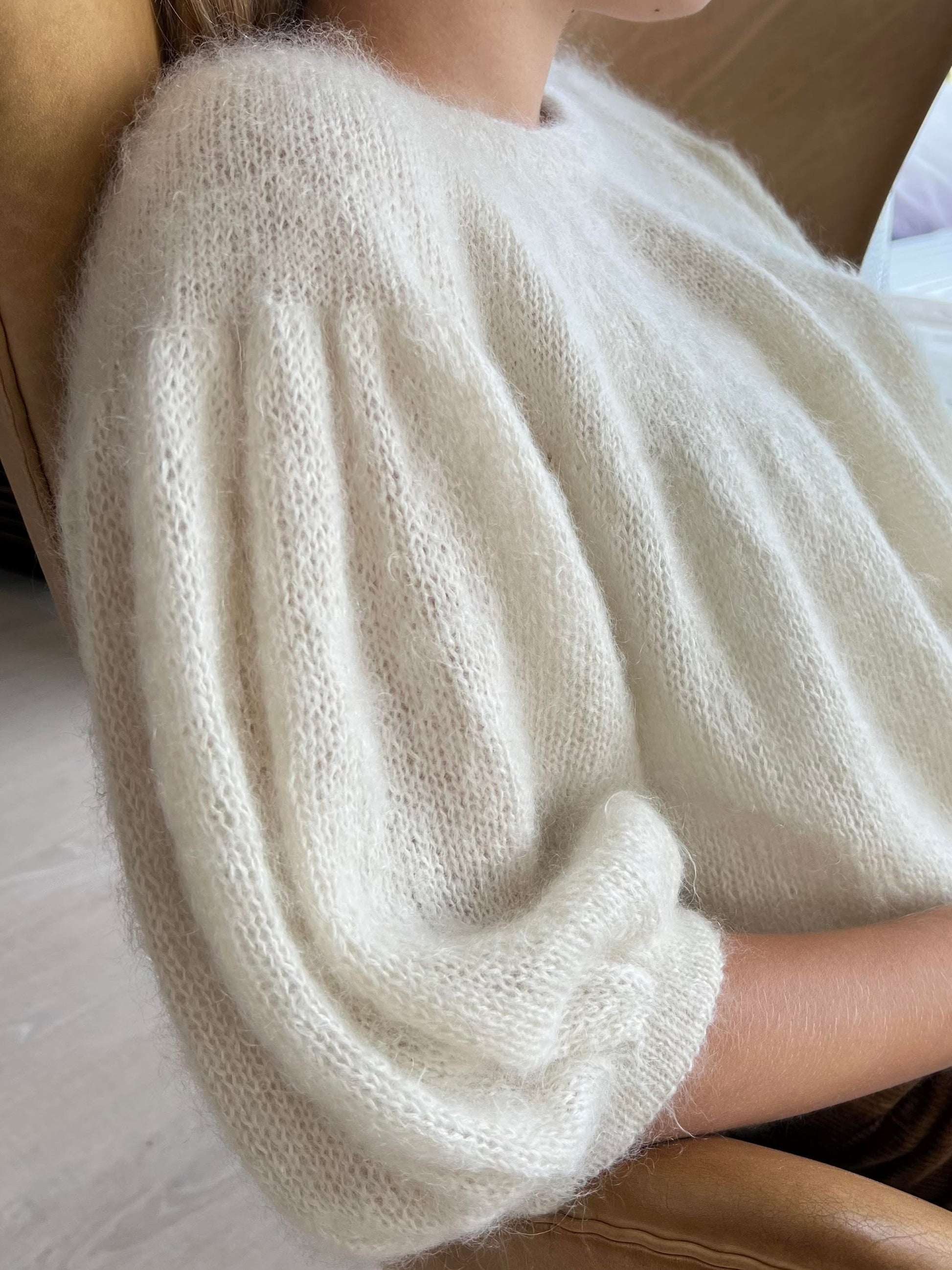 FLUFFY ME BLOUSE